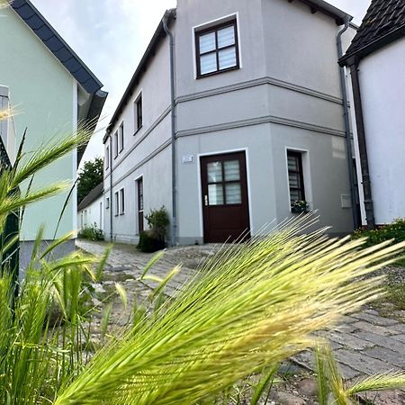 Ferienwohnung Am Strom Росток Екстер'єр фото