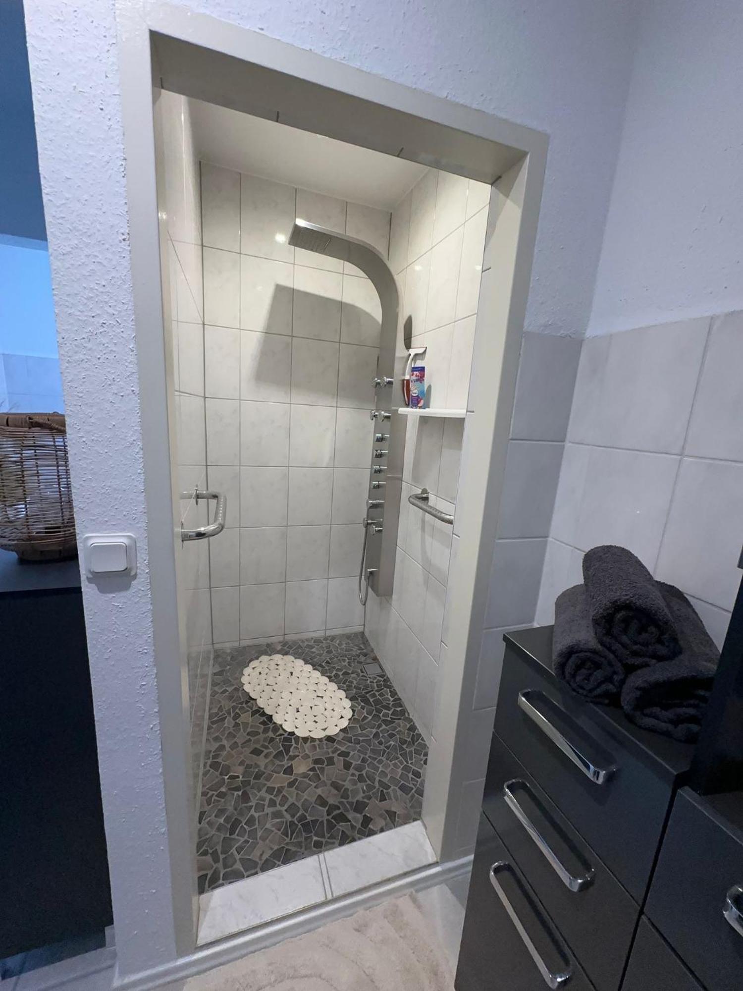 Ferienwohnung Am Strom Росток Екстер'єр фото